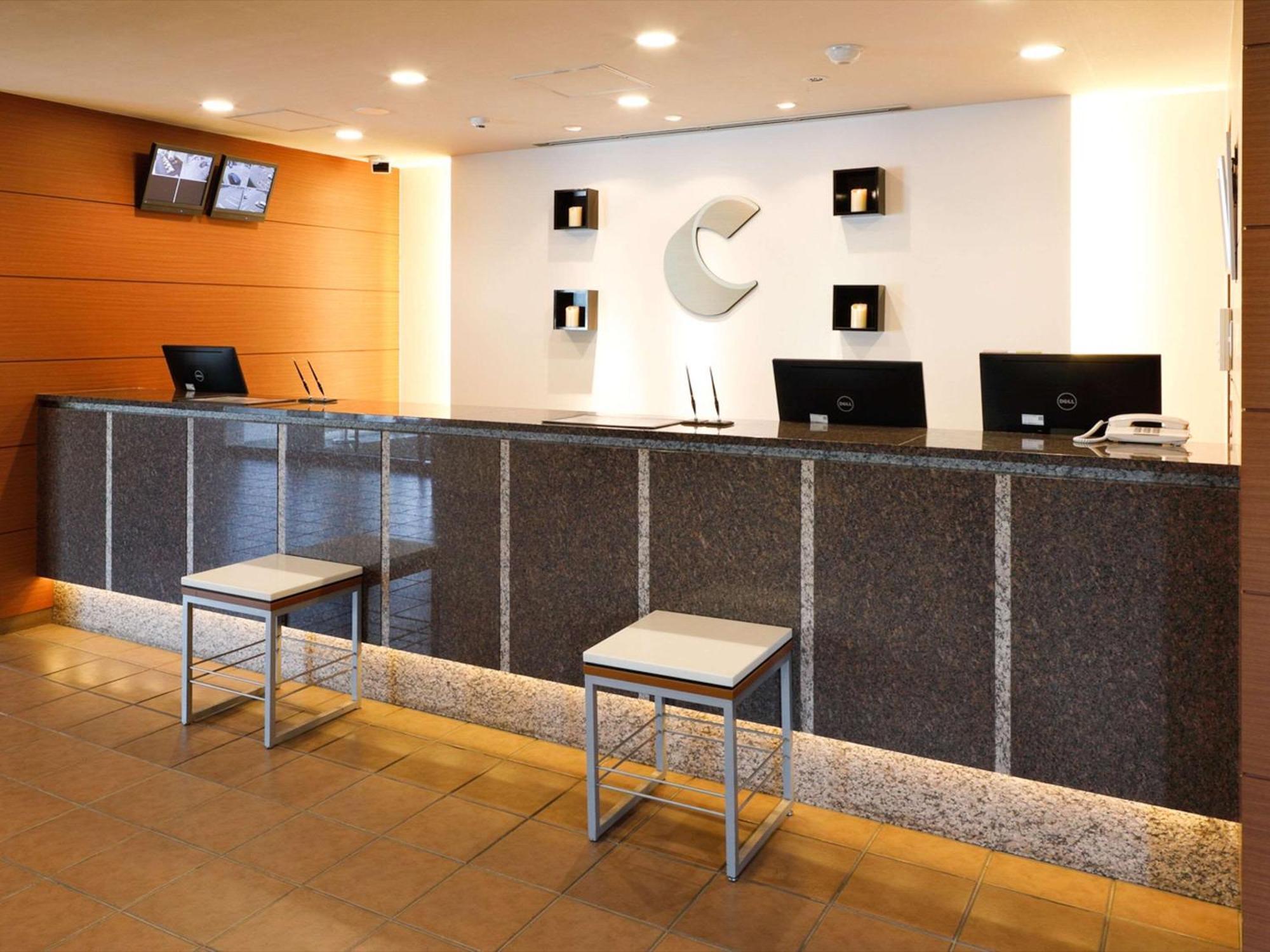 Comfort Hotel אוביהירו מראה חיצוני תמונה